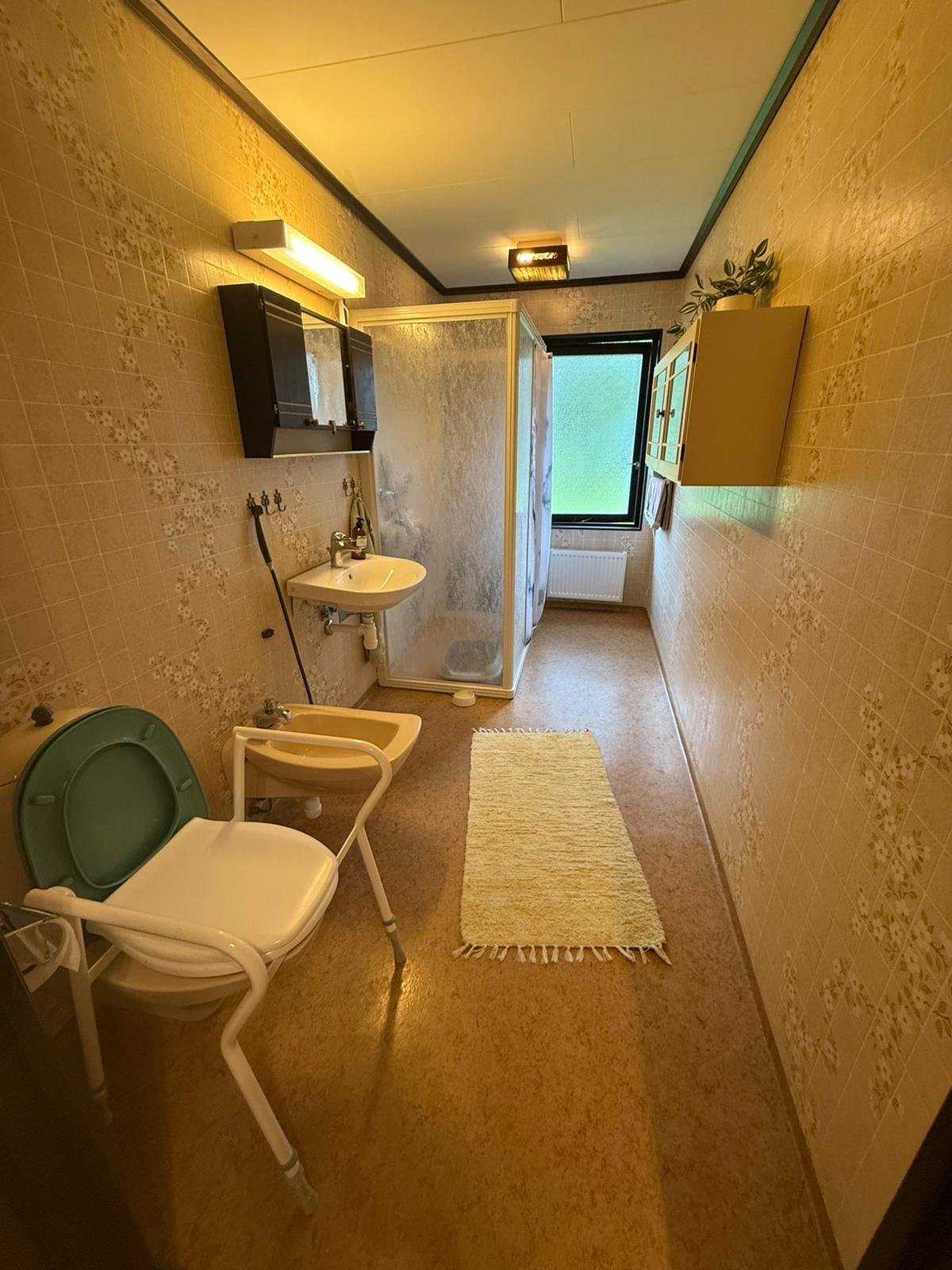 Wnętrze domu nad jeziorem Finjasjön
